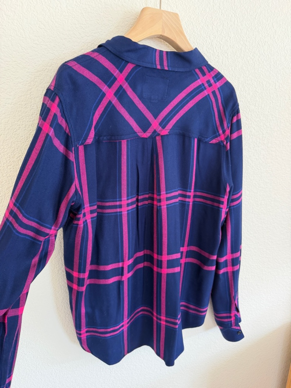 RAILS Hunter Top | Navy Lipstick | Size L - Picture 10 of 13